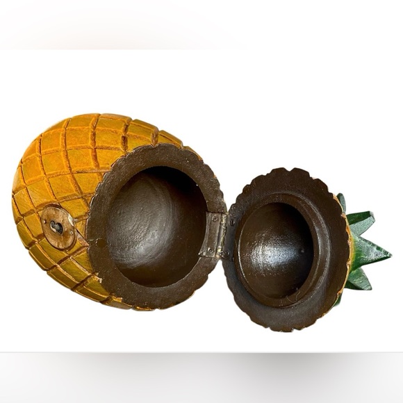 BYG Decorative Pineapple Figurines & Brass Trivets - Picture 9 of 12